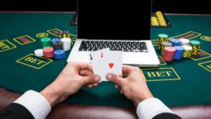 Quắc blackjack là trường hợp bốc bài vượt quá tổng 21 điểm