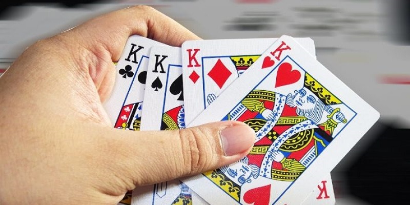 Theo dõi từng đường đi nước bước của đối thủ